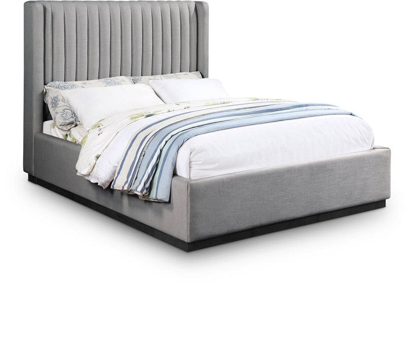 Logan - Bed