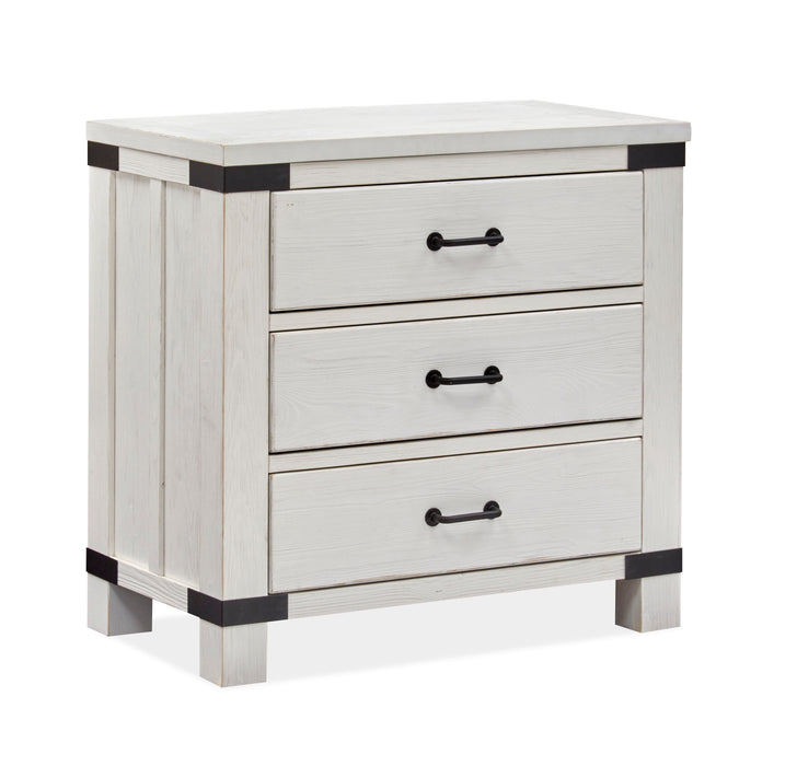 Harper Springs - Bachelor Chest With Metal Decoration - Silo White