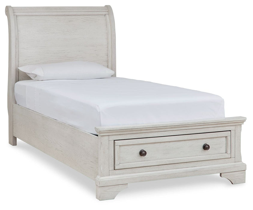 Robbinsdale - Sleigh Bed - Albert's Furniture (Wayne, MI)